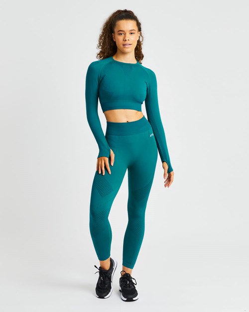 AYBL Ignite Seamless Long Sleeve Crop Top Hyper Teal | JXAOR-9802